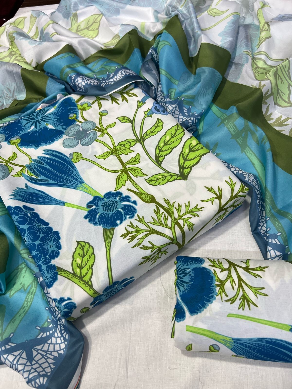 3 PICECE Suit Digital Printed For Girls alternate view