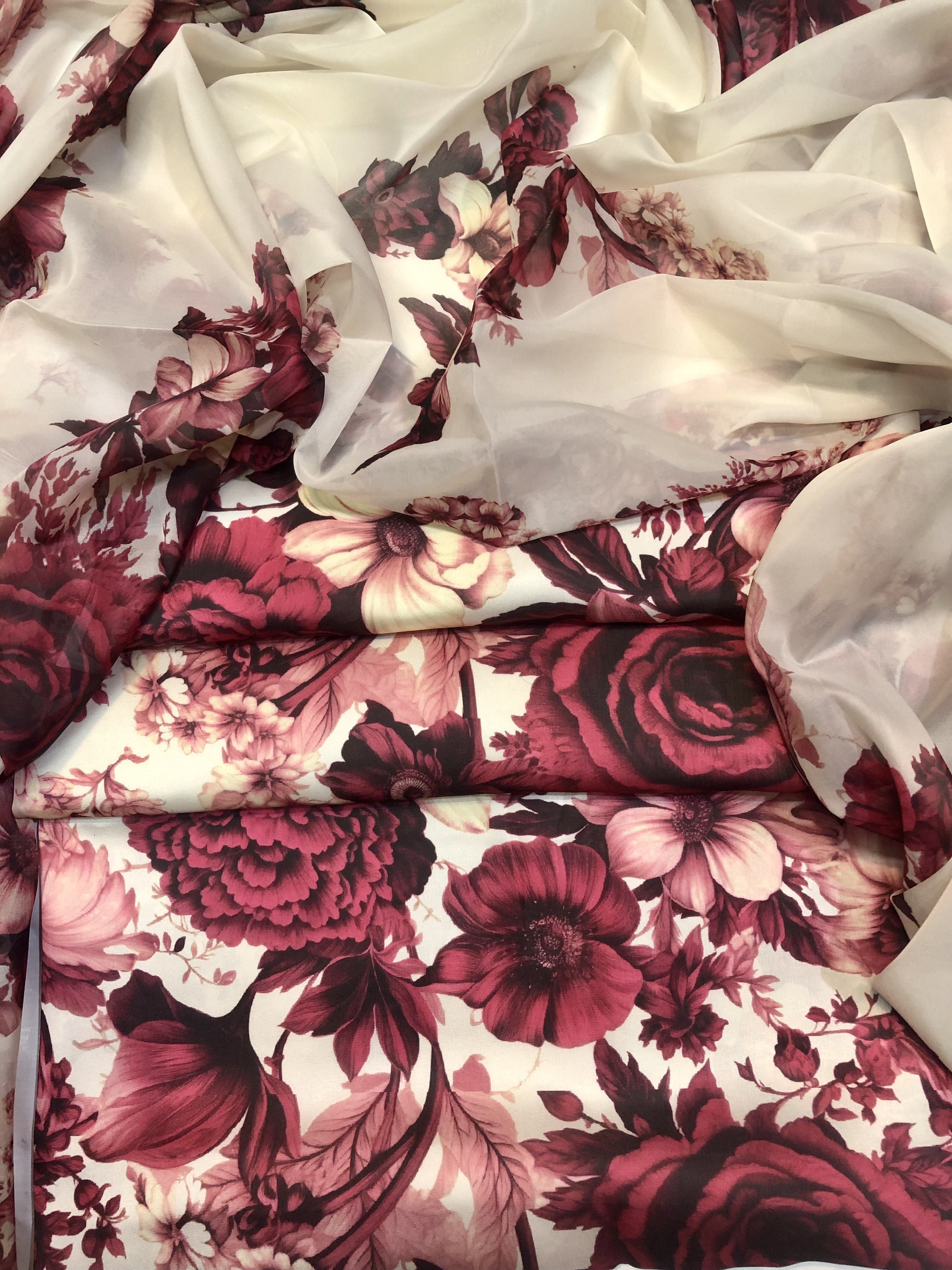 Digital print unstitched suit 3pcs⚡️ alternate view